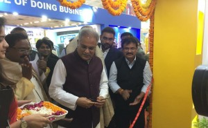 CM Bhupesh Baghel inspected stalls of various departments and gathered information